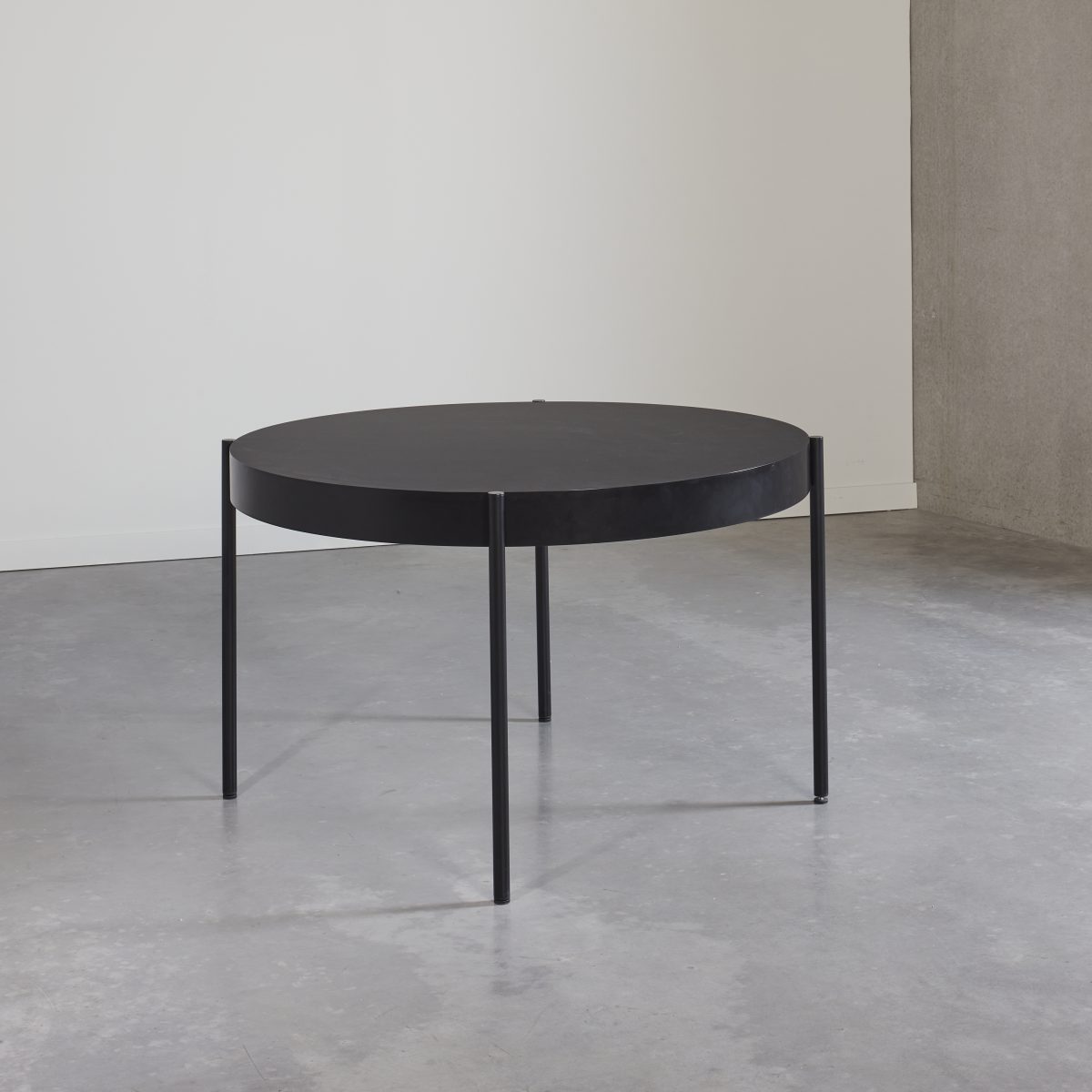 430 Table