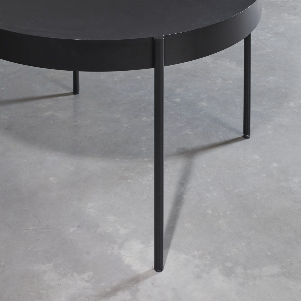 430 Table