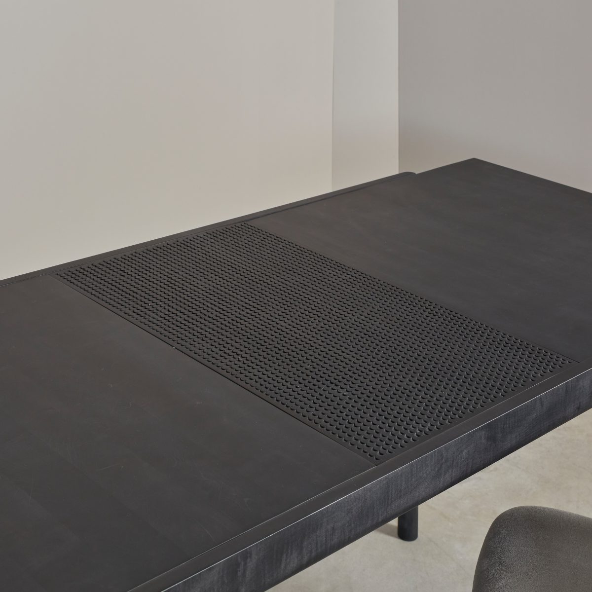 Unna Table