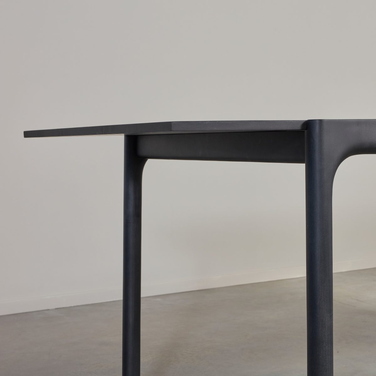 Unna Table