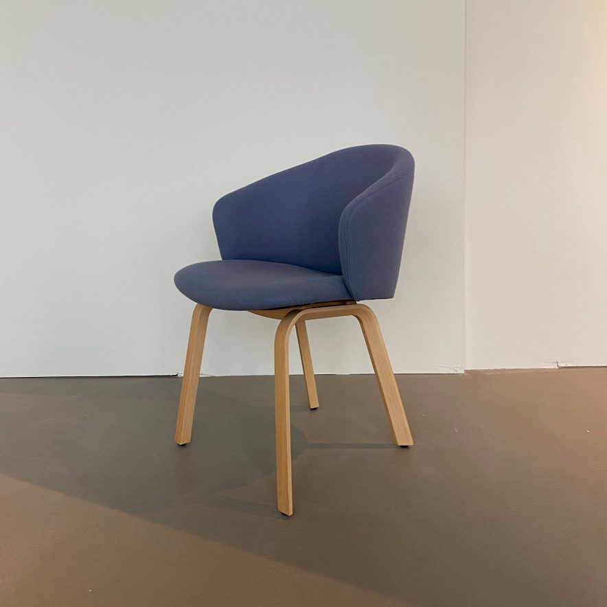 Close dining chair | Arco