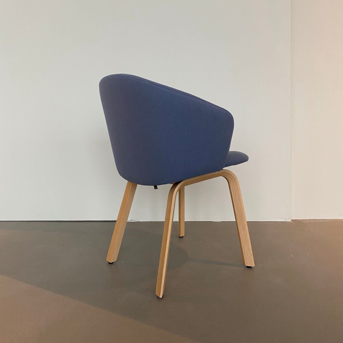 Close dining chair