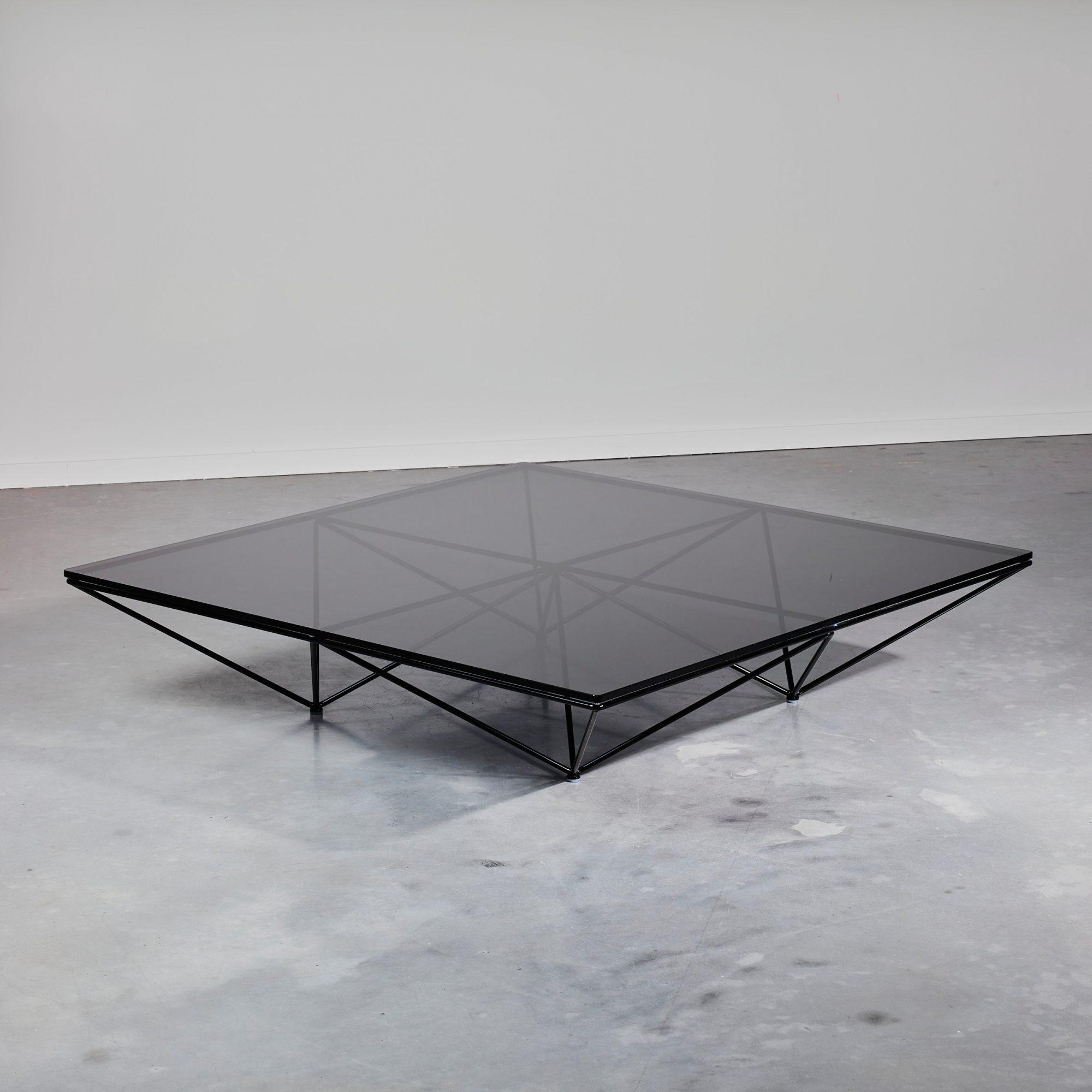 BB-ITALIA-ALANDA-COFFEE-TABLE-
