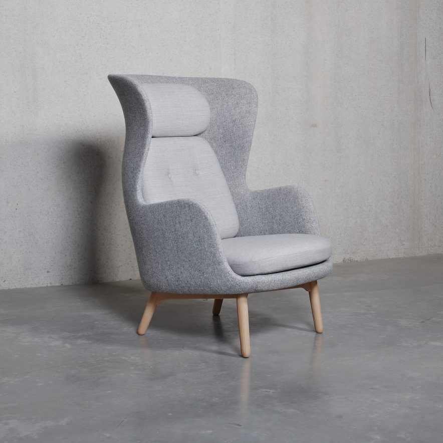 FH – RO JH2 Easy Chair | Fritz Hansen