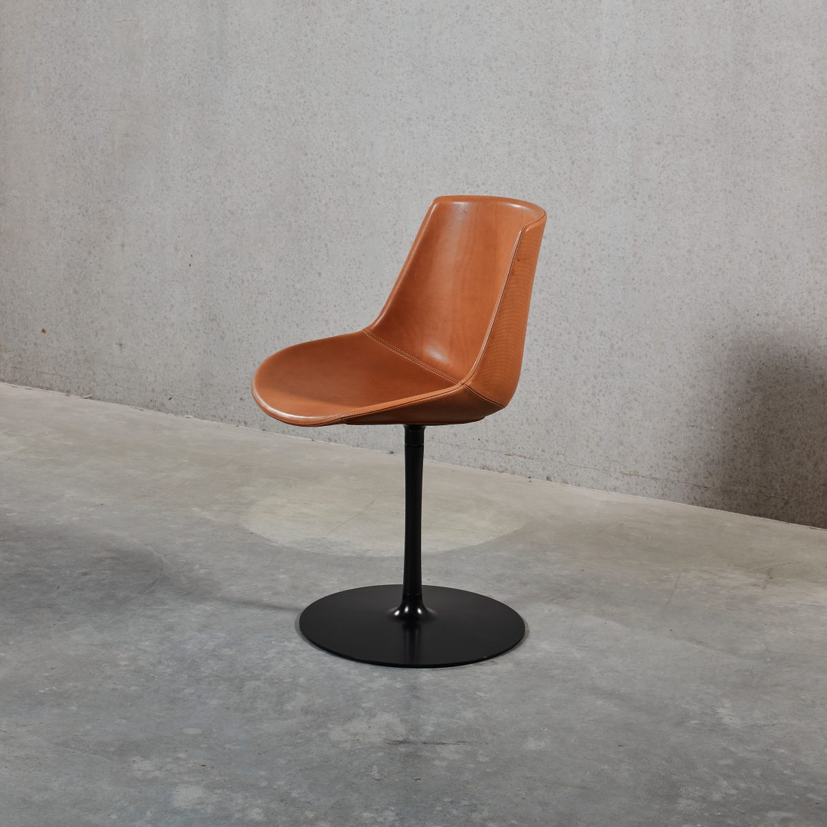 Flow Chair Leather