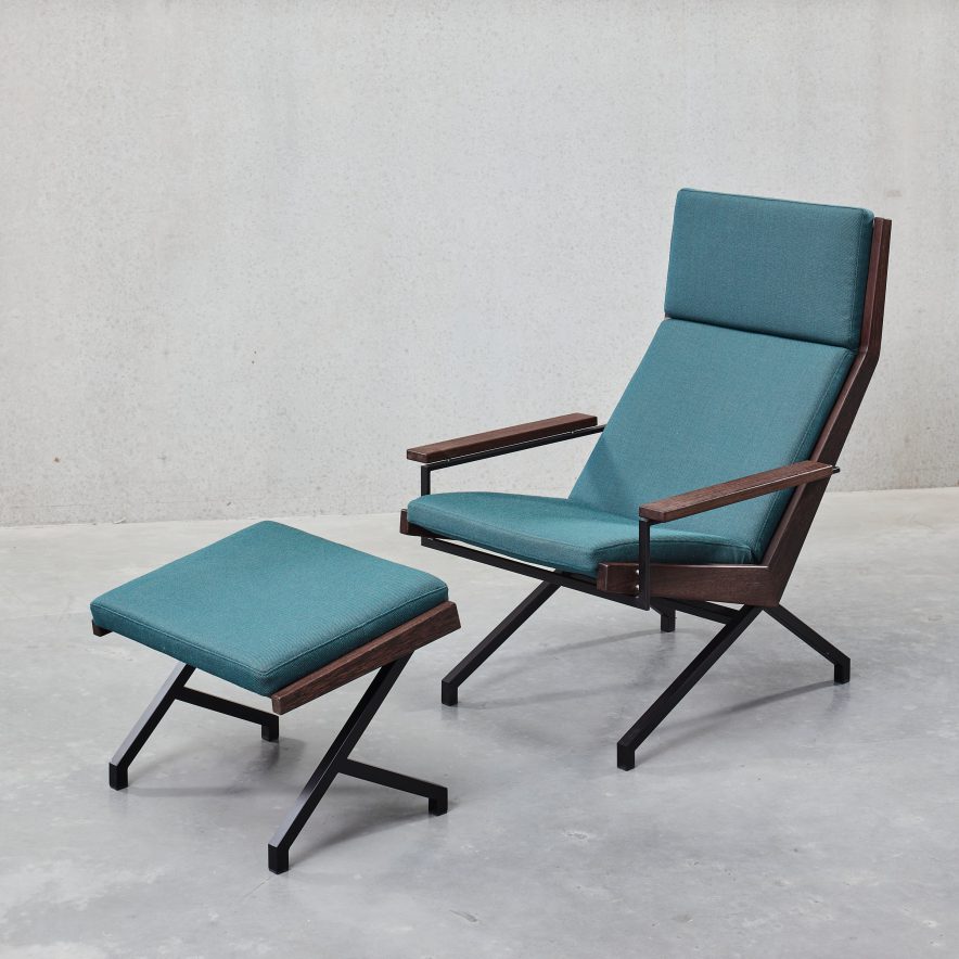 Lotus fauteuil + ottoman | Rob Parry