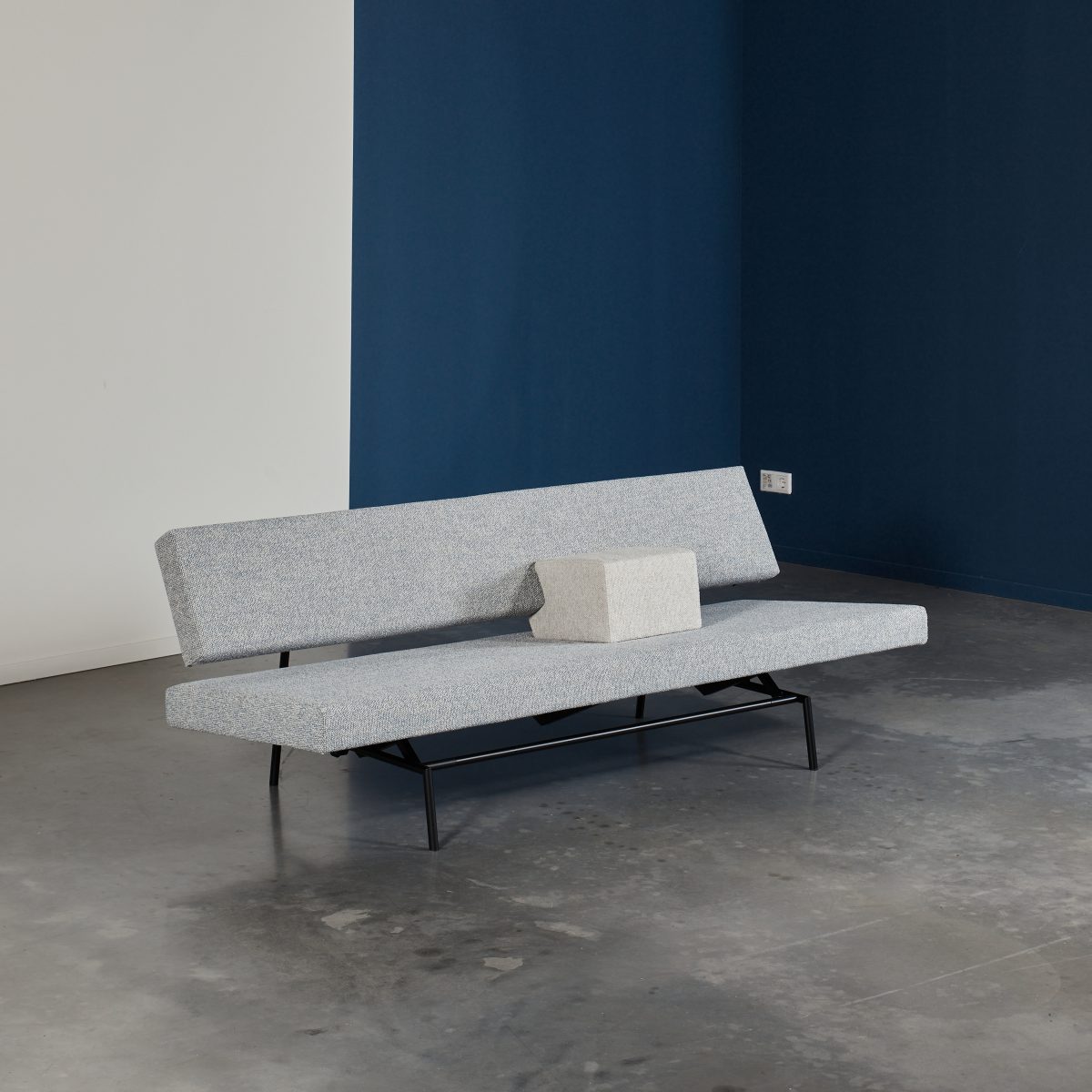 BR 02 sofa bed