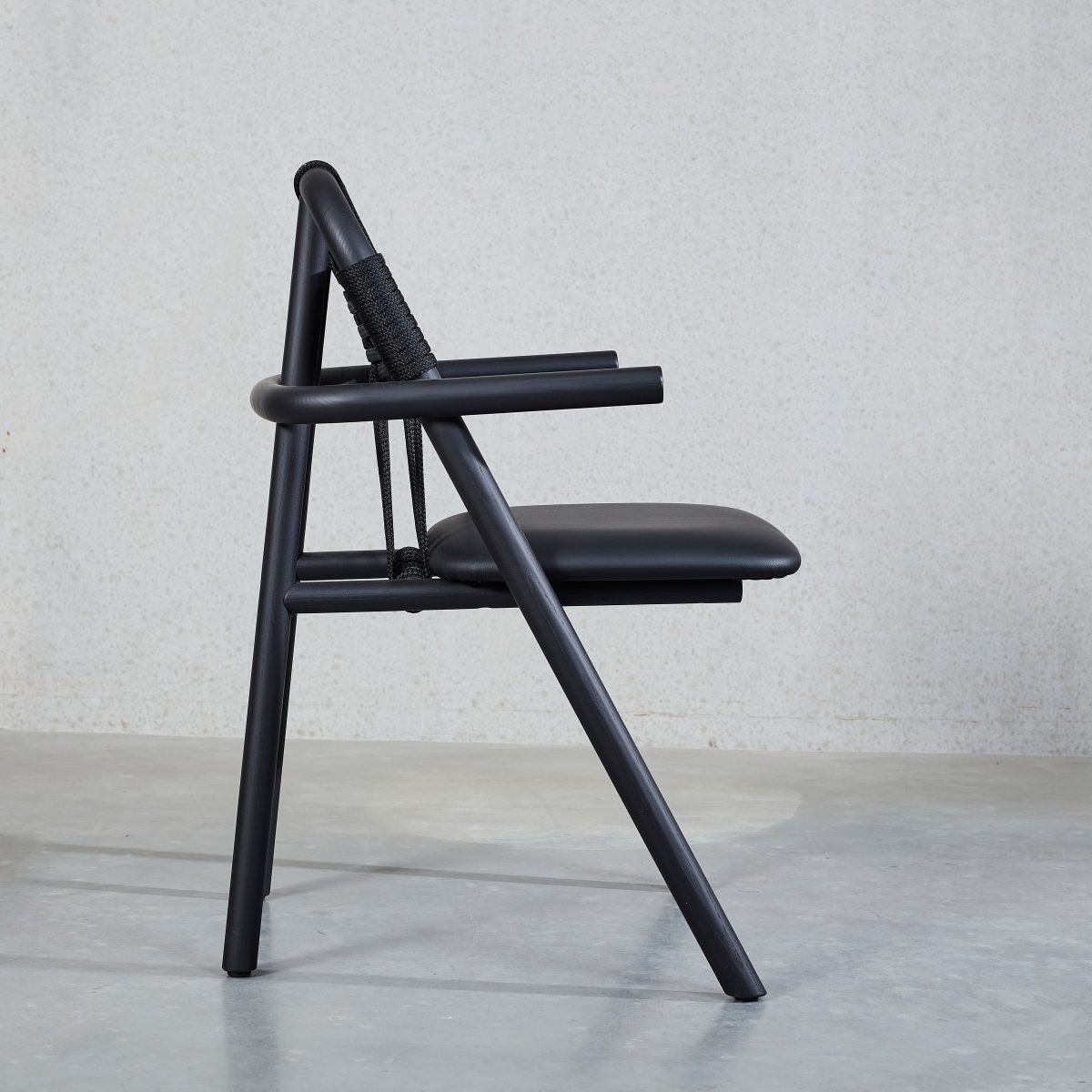 Unam 02/C Chair